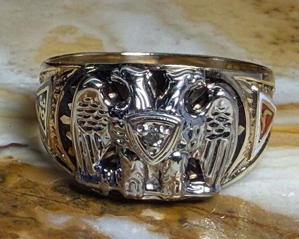 Vintage 10K Gold Scottish Rite 32nd Degree Masonic Ring size 10  5.62 grams tota